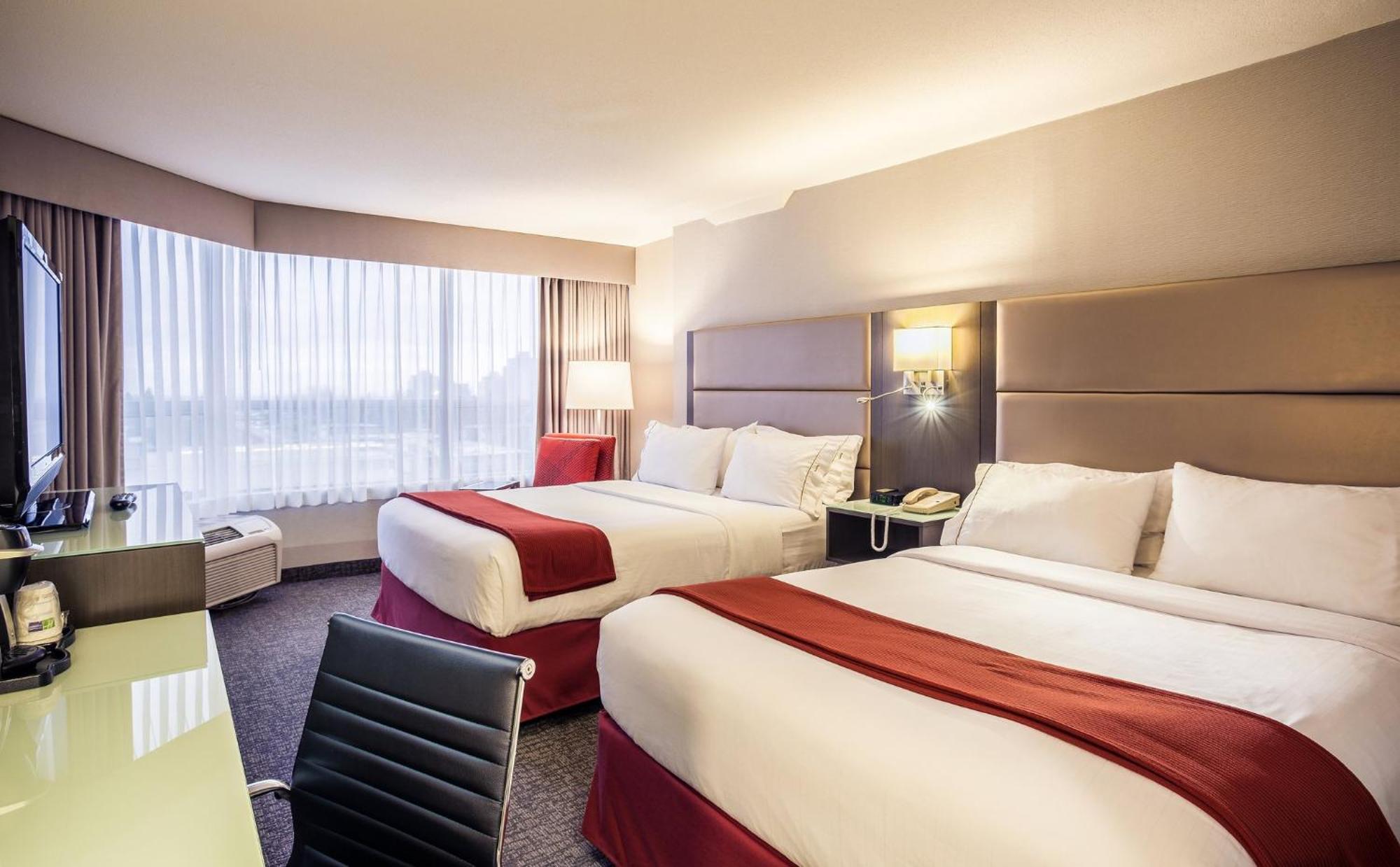 Holiday Inn Express Vancouver-Metrotown Μπέρναμπι Εξωτερικό φωτογραφία